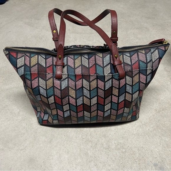Fossil Women's Rachel Large Tote Bag Multicolor Chevron Zipper Top - Picture 3 of 14